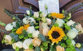 新房必买的鲜花（从色彩、气味、寓意，为你的新家添彩）