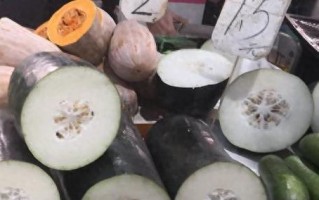 如何保存新鲜冬瓜，让它长时间保持美味？（冬瓜保存技巧，让你的口感更好）